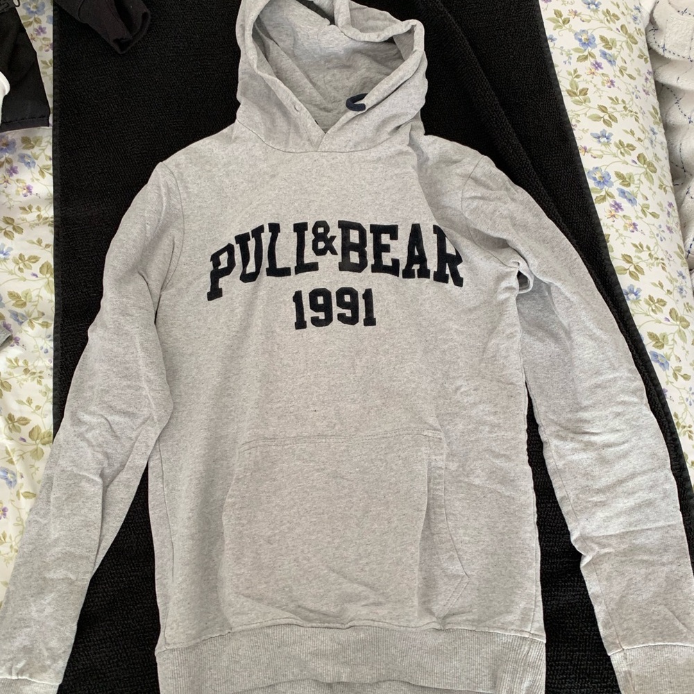 Pull & bear sweater